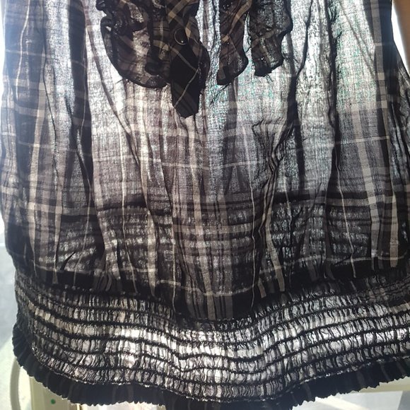 Guess, Summer Top, Small. - Picture 8 of 9